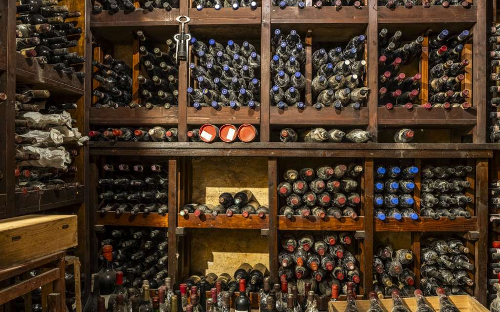 wine-1500x1500.jpg